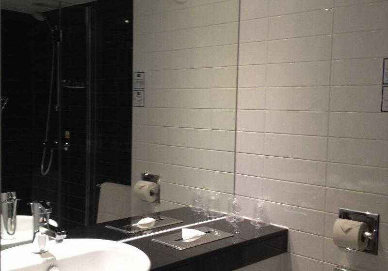 חדר סטנדרט, Holiday Inn Express Windsor, An Ihg