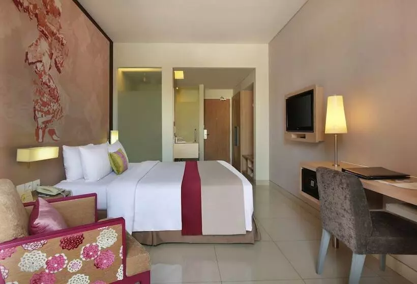 プールの見えるスーペリアルーム, Mercure Bali Nusa Dua