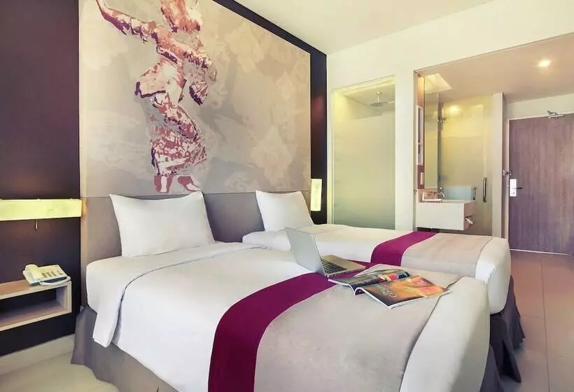 プールの見えるスーペリアルーム, Mercure Bali Nusa Dua