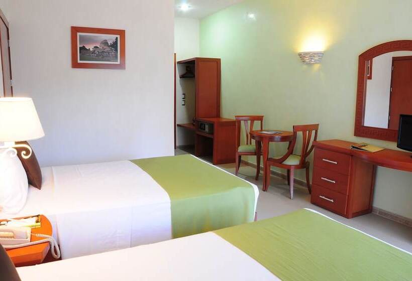 带2个双人床的标准工作室, Posada Sian Kaan Playa Del Carmen