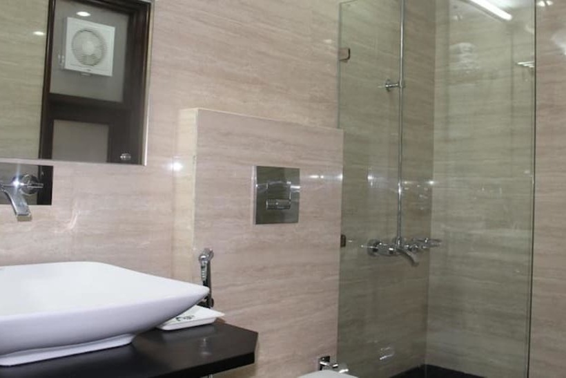 اتاق اجرایی, Shipra International