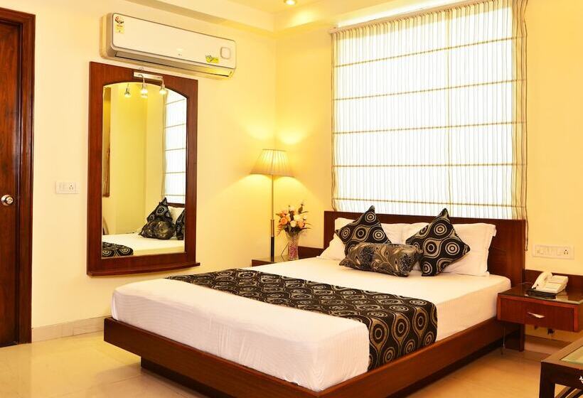 חדר דלוקס, Shipra International