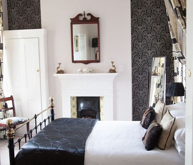 Standard Room Side Sea View, The Langtons Bed & Breakfast