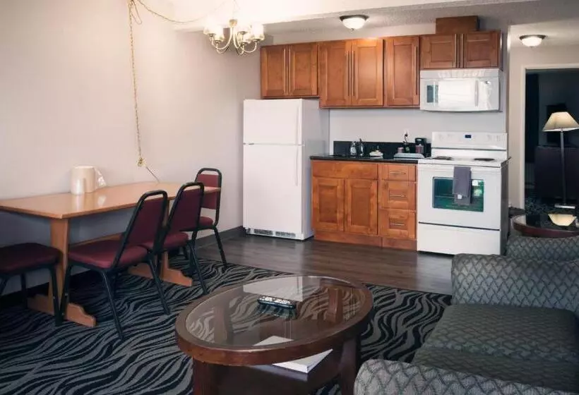 スイート, Astoria Rivershore Motel