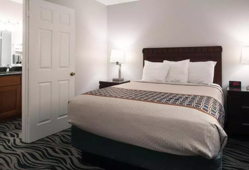 デラックススイート, Astoria Rivershore Motel