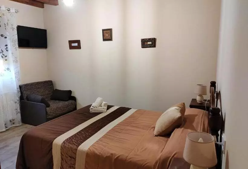 اتاق استاندارد سه نفره, Posada de Ongayo