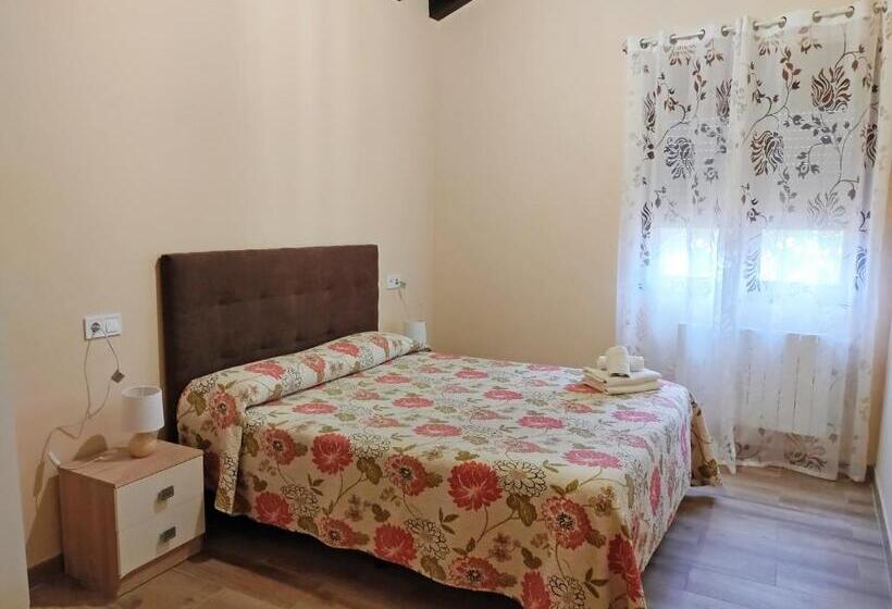 Quarto Triplo Estandar, Posada de Ongayo