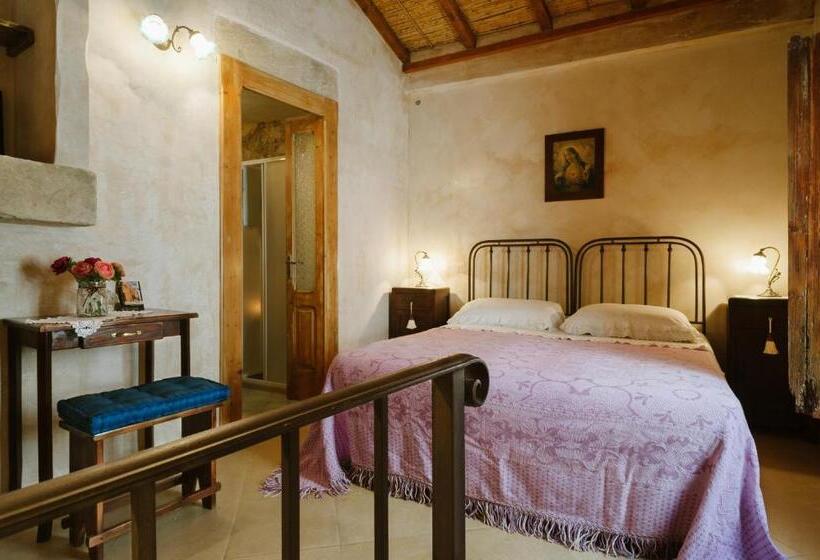 주니어 스위트, Borgoterra