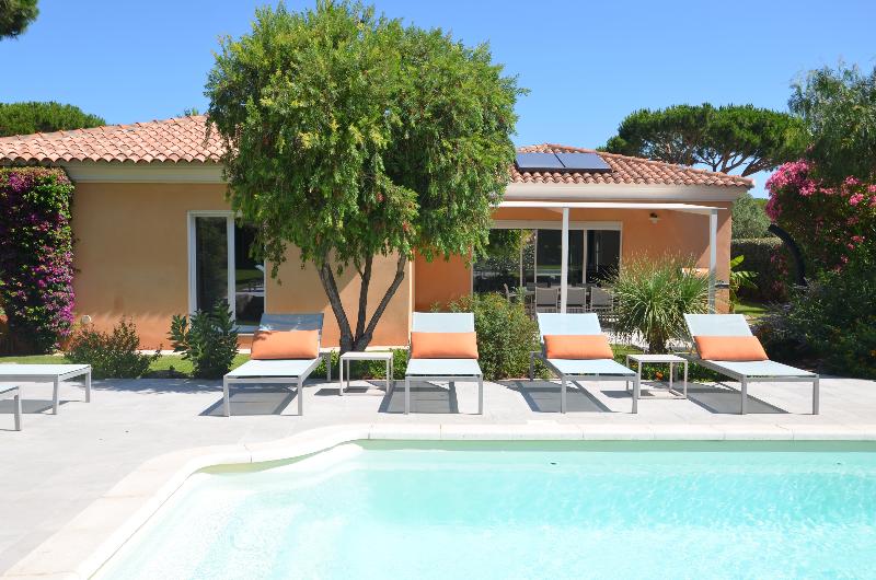 חדר סטנדרט, Crown Hotel Okinawa