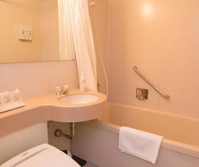 スタンダードトリプルルーム, Crown Hotel Okinawa