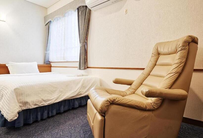 חדר סטנדרט, Crown Hotel Okinawa