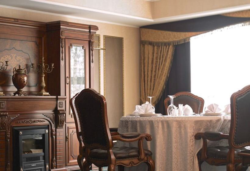 سوئیت پرزیدنت, Diplomat Hotel By Ag Hotels Group