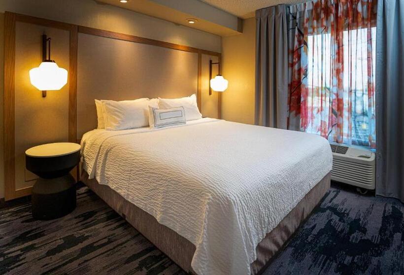 스탠다드 룸 킹사이즈 침대, Fairfield Inn & Suites Laredo