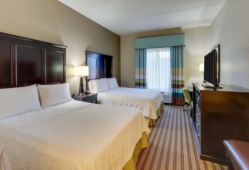 スタンダードルーム, Hampton Inn & Suites Swansboro Near Camp Lejeune