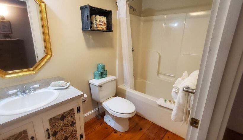 Четырехместный Номер Стандарт, Old Orchard Beach Inn