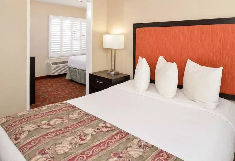 ファミリールーム, Pacific Shores Inn   Morro Bay