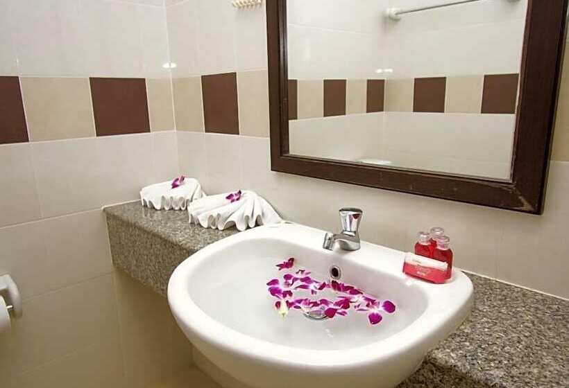 غرفة سوبيريور, Q Victory Patong