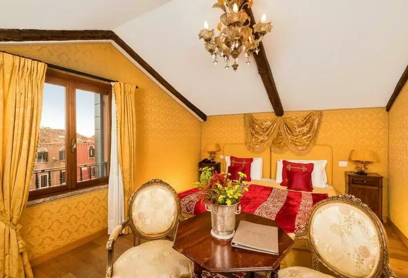 اتاق لوکس, Relais Alberti