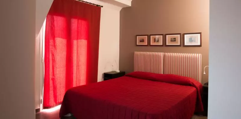 سوییت, Marbela Apartments & Suites