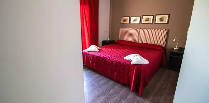 سوییت, Marbela Apartments & Suites