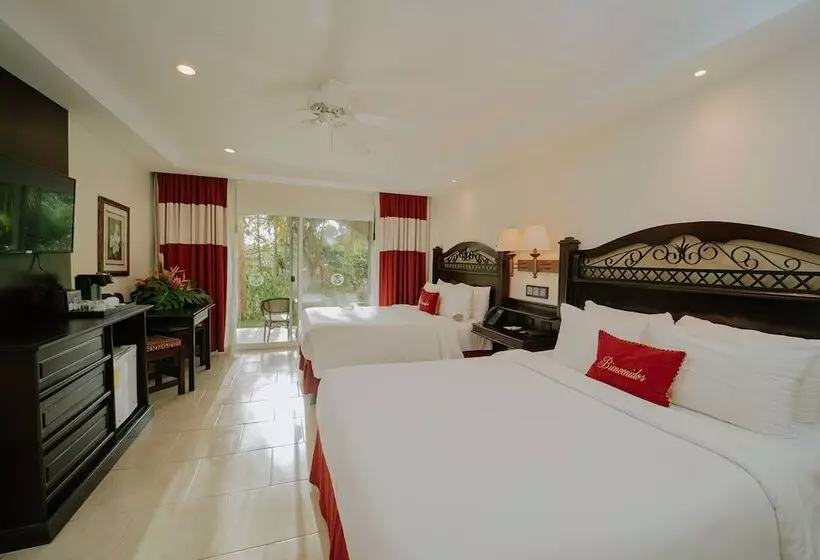 ガーデンビュースタンダードルーム, Parador Nature Resort And Spa