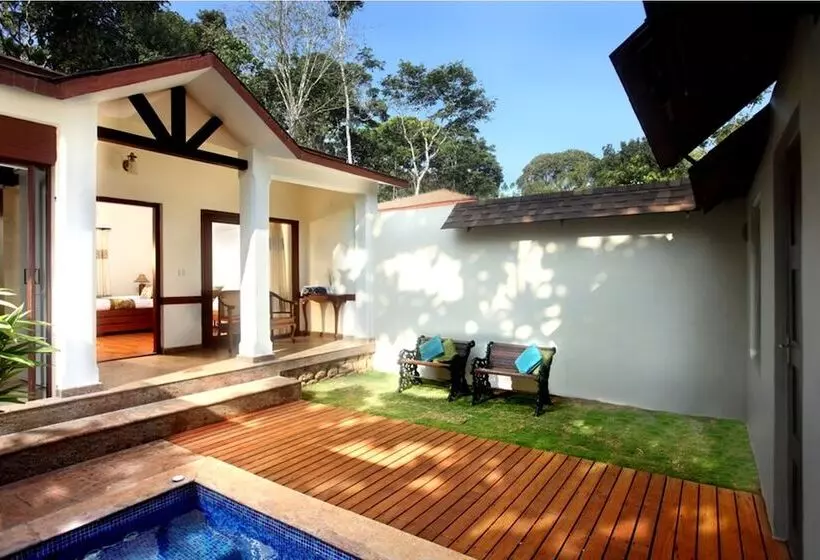 Villa 1 Makuuhuone, Carmelia Haven Resort Thekkady