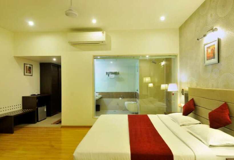 חדר דלוקס, Aditya