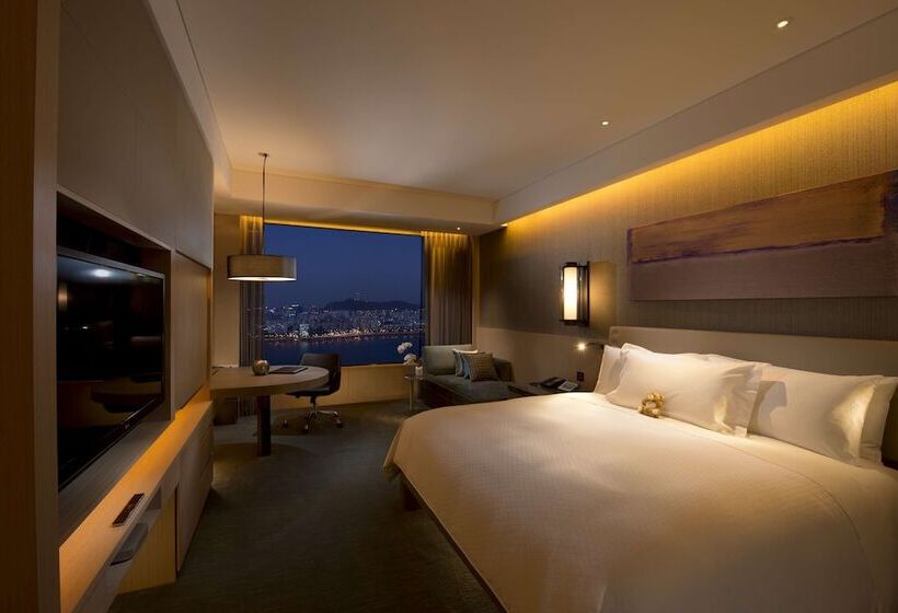 Номер Executive, Conrad Seoul