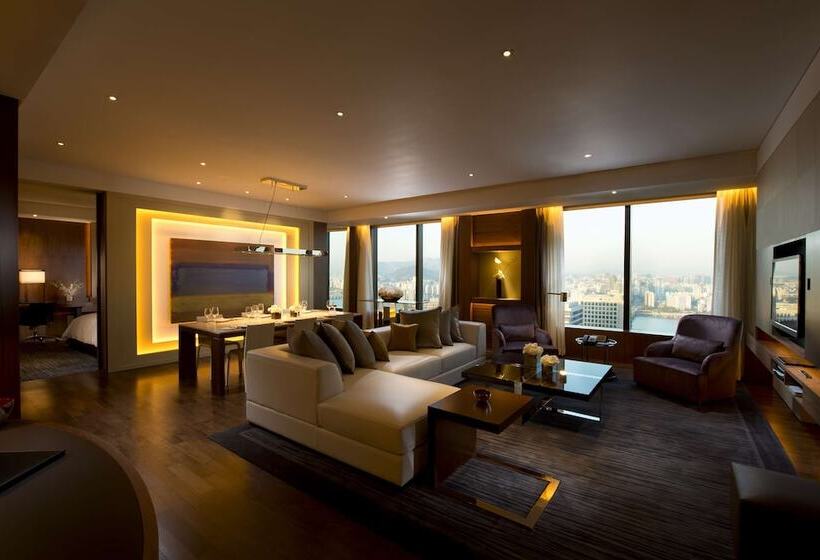 Люкс, Conrad Seoul