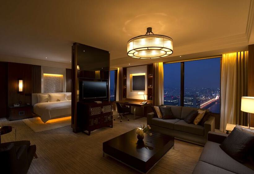 Люкс, Conrad Seoul