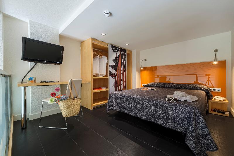 带大床的高级房间, Drury Inn & Suites San Antonio North Stone Oak