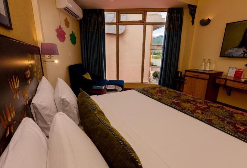 带观景的豪华间, Ganga Kinare A Riverside Boutique Resort, Rishikesh