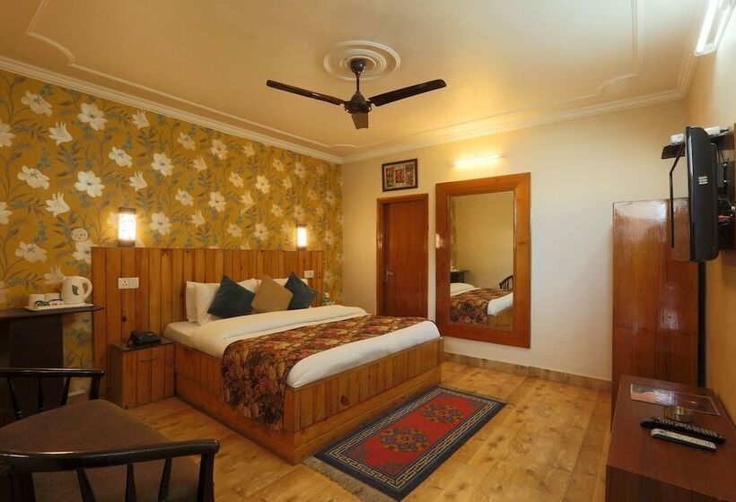 豪华房间, Mongas