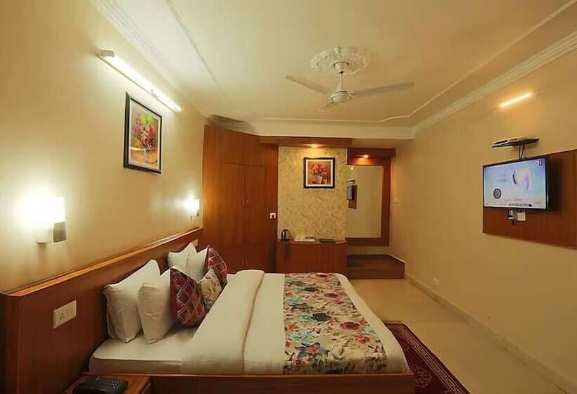 豪华房间, Mongas