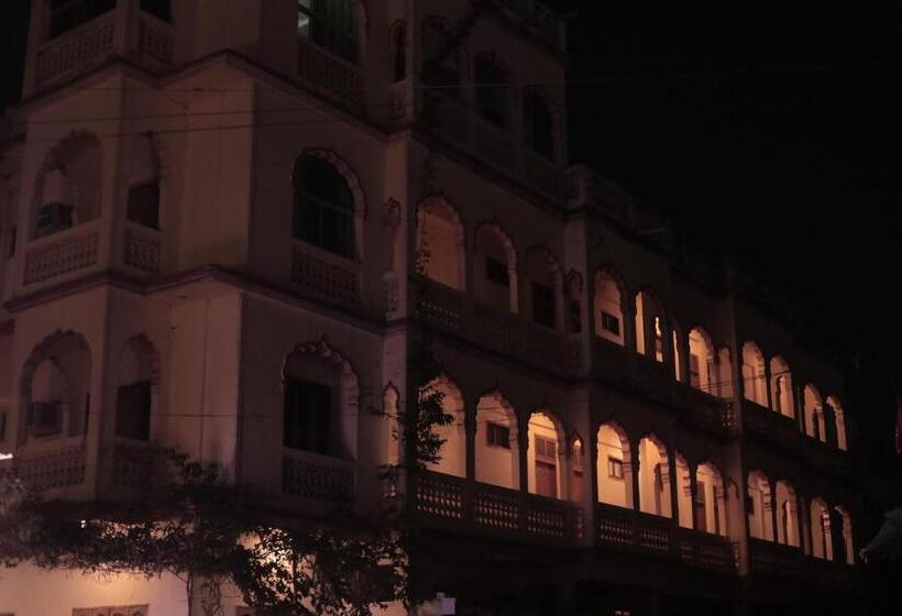 Chambre Familiale, Lake Palace Pushkar