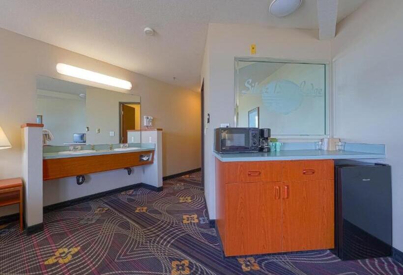 디럭스 스위트 킹 침대, Siletz Bay Lodge