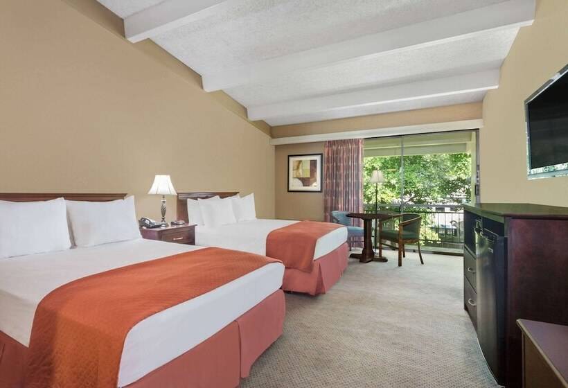 스탠다드 룸 더블 침대 2개, Travelodge By Wyndham Lakeland