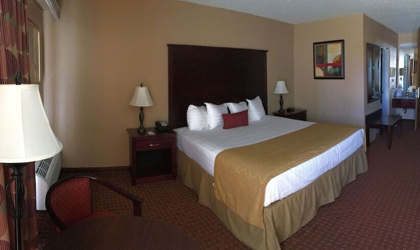비즈니스룸, Travelodge By Wyndham Lakeland