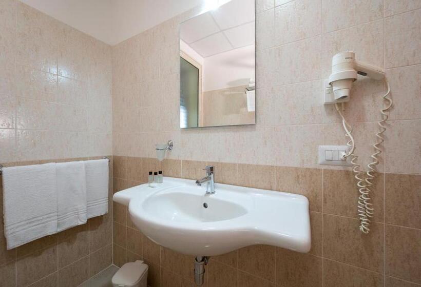 غرفة قياسية, Valle Degli Ulivi