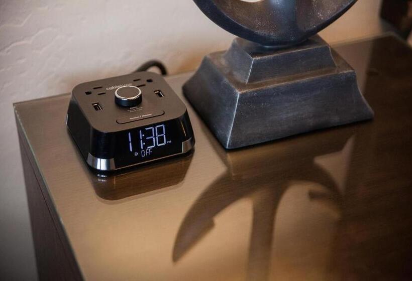 Номер Стандарт, The Landing At Morro Bay