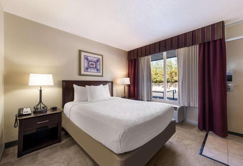 Номер Стандарт Адаптированный для Инвалидов, Best Western Mountain Lodge At Banner Elk