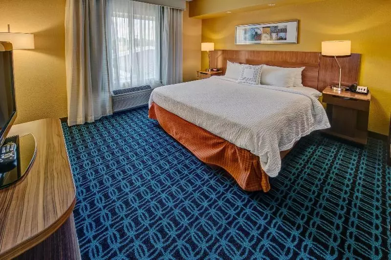 キングサイズベッドのエクゼクティブ, Fairfield By Marriott Russellville