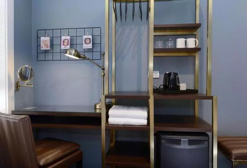 スタンダードルーム, The Maisonette