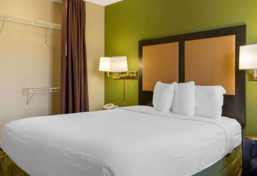 스탠다드 스튜디오, Extended Stay America Suites  Detroit  Metropolitan Airport