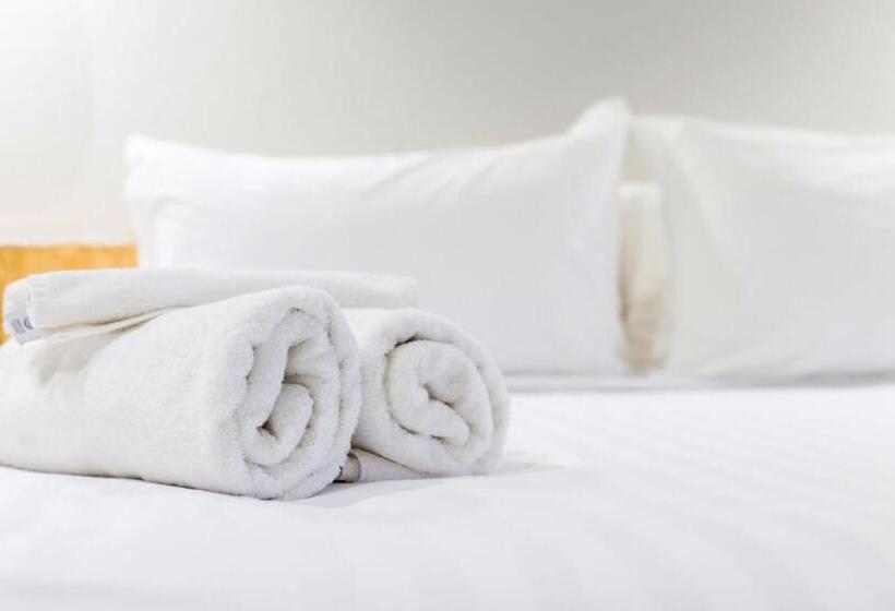 غرفة قياسية لذوى الاحتياجات الخاصة, Big Horn Lodge