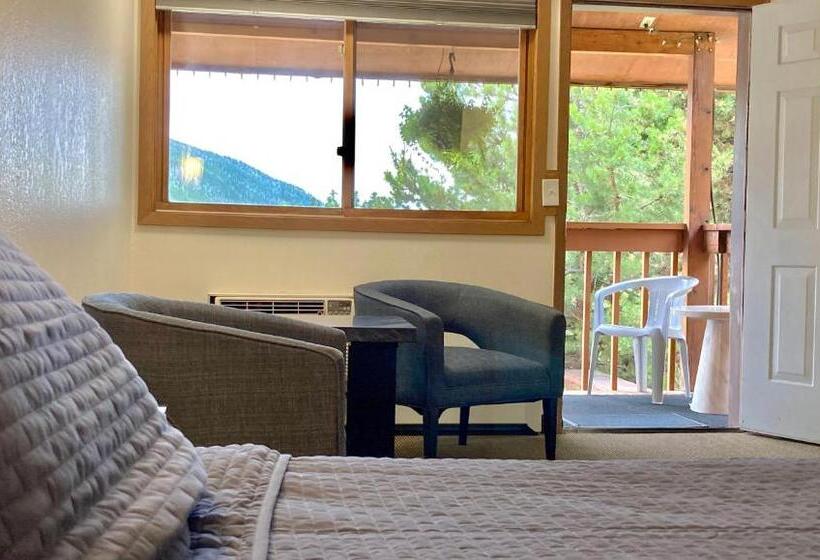 غرفة قياسية لذوى الاحتياجات الخاصة, Big Horn Lodge