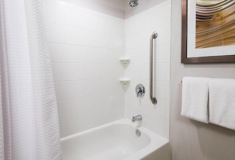 标准间, Courtyard By Marriott Providence Lincoln