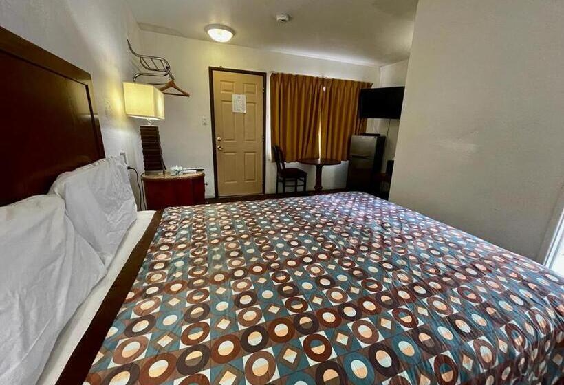 غرفة قياسية سرير كينج, Desert Inn