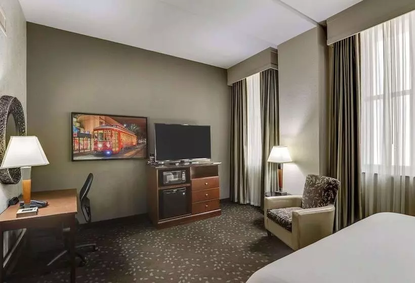 障害者適応デラックスルーム, Drury Plaza Hotel New Orleans