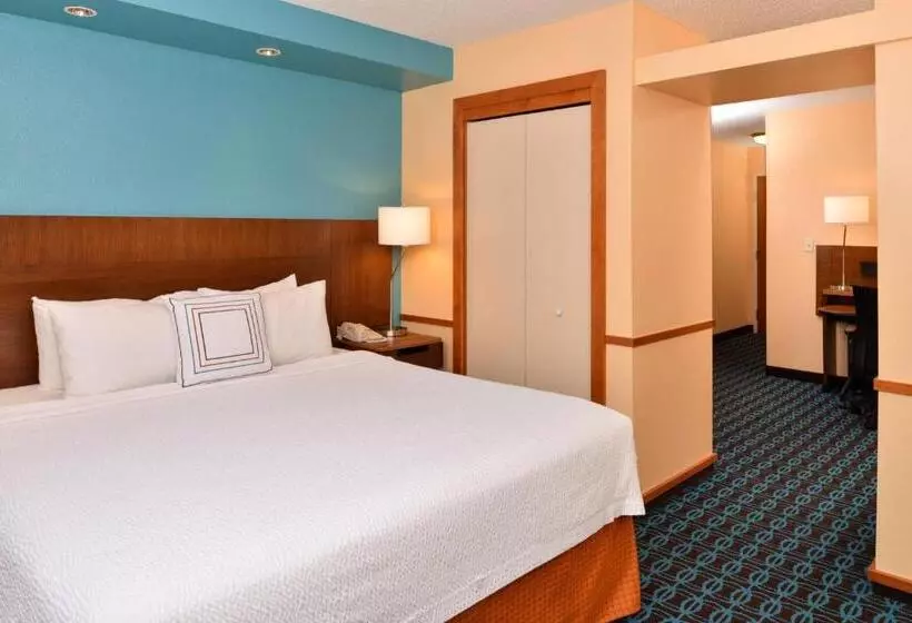 キングサイズベッドのエクゼクティブ, Fairfield Inn & Suites Cleveland Avon
